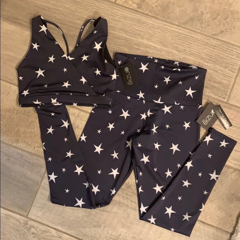 NWT - onzie flow stars workout set
